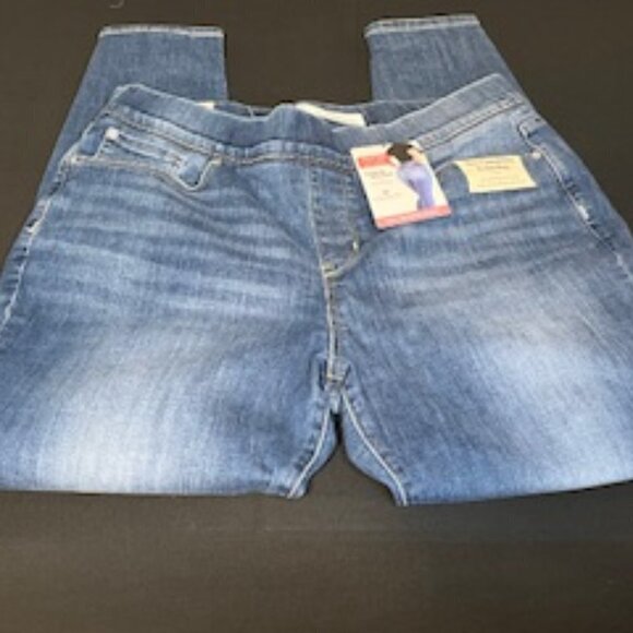 Levis Signature Pull On Super Skinny Shaping, Size 16, NWT - Picture 4 of 8